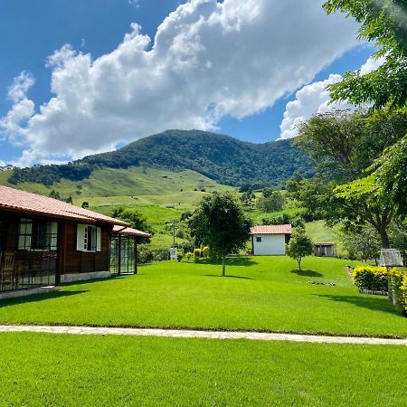Villa Quinta Do Papagaio Pouso Alto Exterior foto
